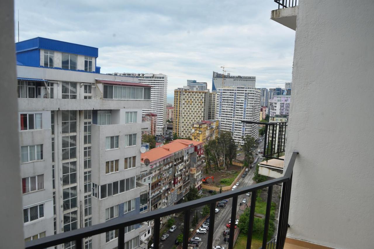 Orange Home Hotel Batumi Exterior photo